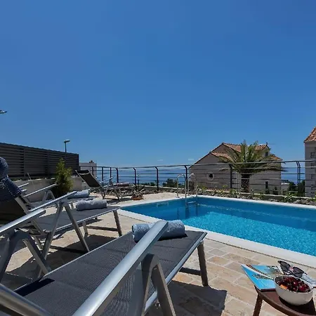 Moderne Smart Mit Pool Und Meerblick * Veliko Brdo (Makarska)